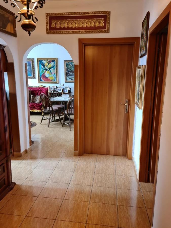 2-Bedroom Apartment With Dajti Mountain View 티라나 외부 사진