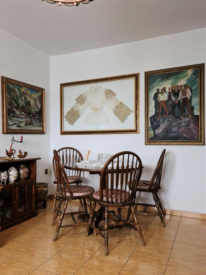 2-Bedroom Apartment With Dajti Mountain View 티라나 외부 사진