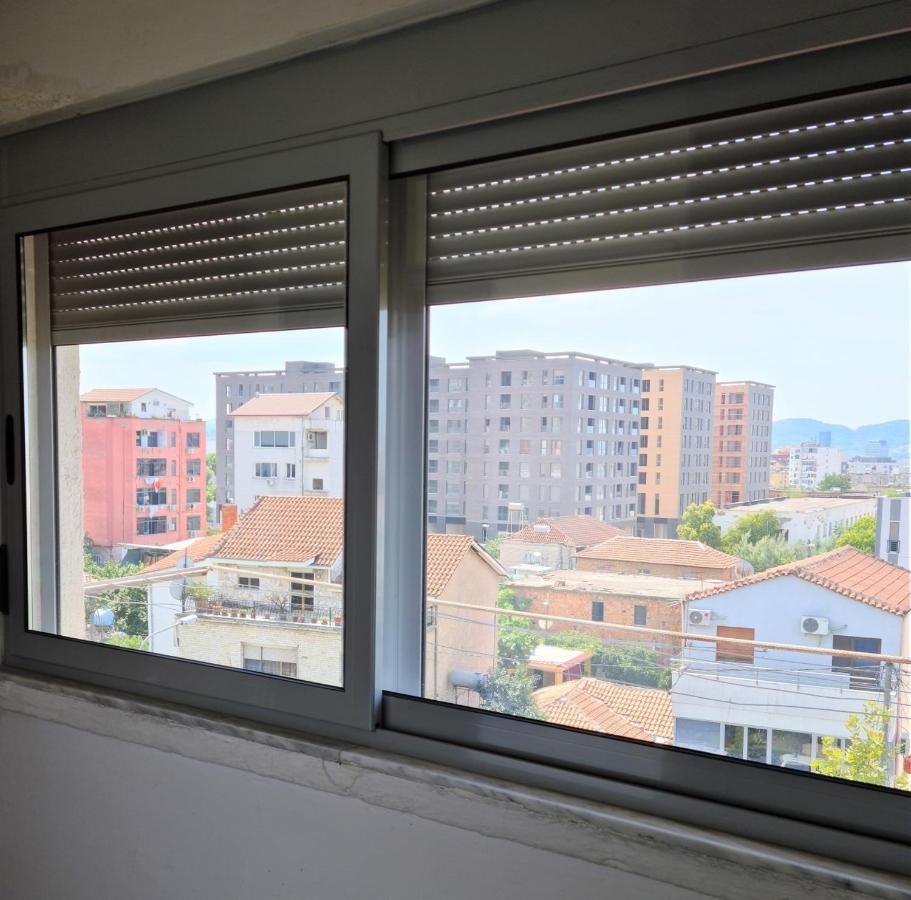 2-Bedroom Apartment With Dajti Mountain View 티라나 외부 사진