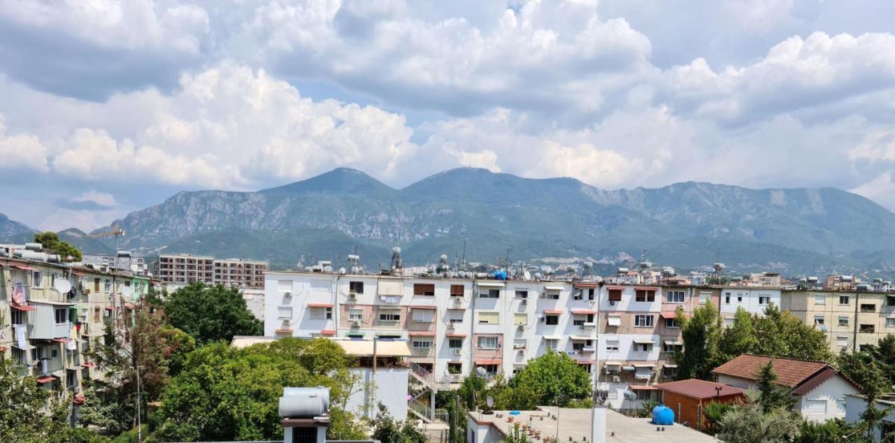 2-Bedroom Apartment With Dajti Mountain View 티라나 외부 사진